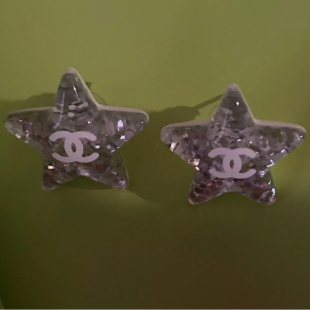 CHANEL White CC Silver Glitter Resin Star Studs